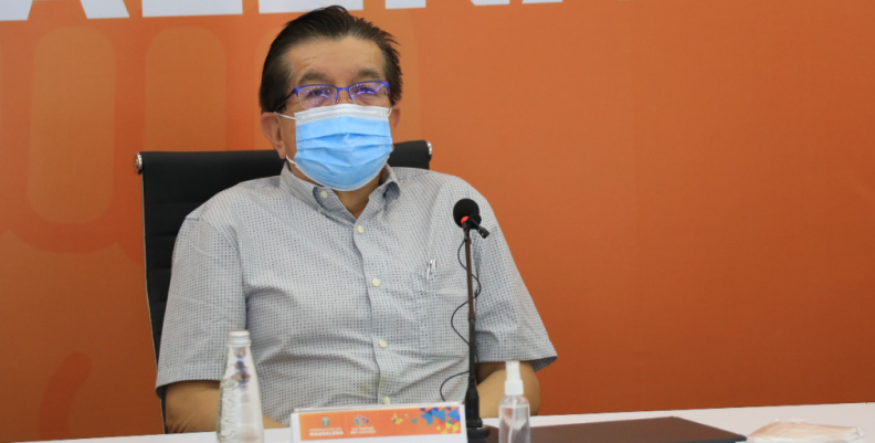Ministro de Salud, Fernando Ruiz Ministro de Salud, Fernando Ruiz