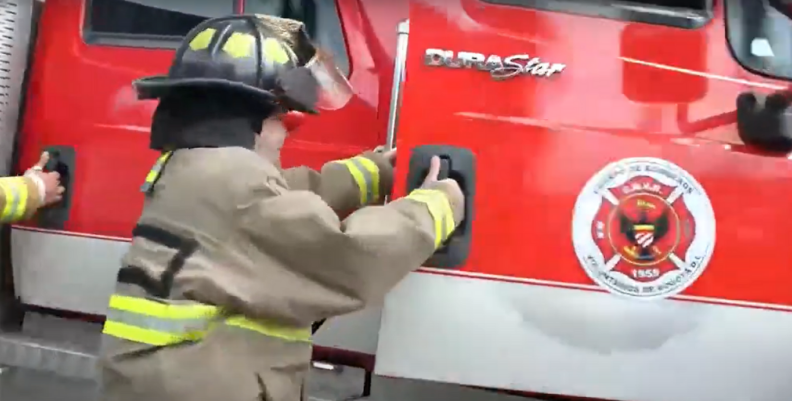 Bomberos se preparan para la primera versión de la Carrera Fuego Rosa