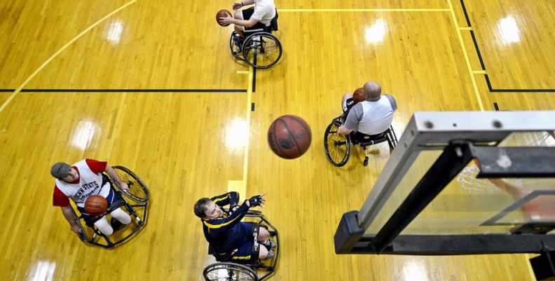 baloncesto en silla de ruedas. baloncesto en silla de ruedas.