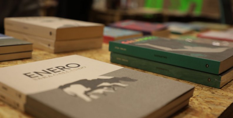 Libros en una mesa