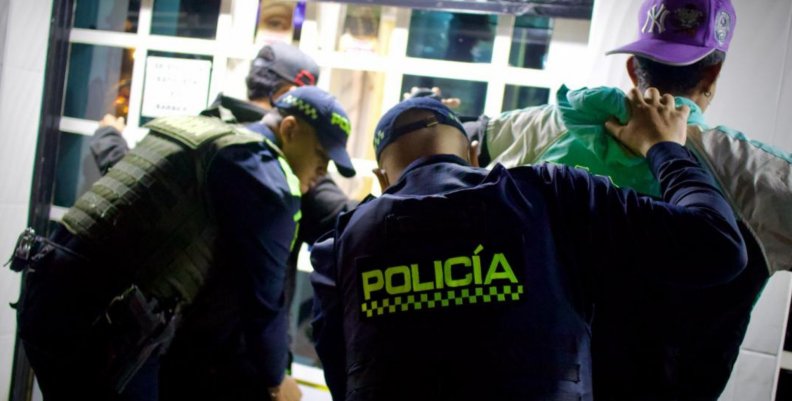 Operativo Imagen de uno de los operativos policiales en Kennedy